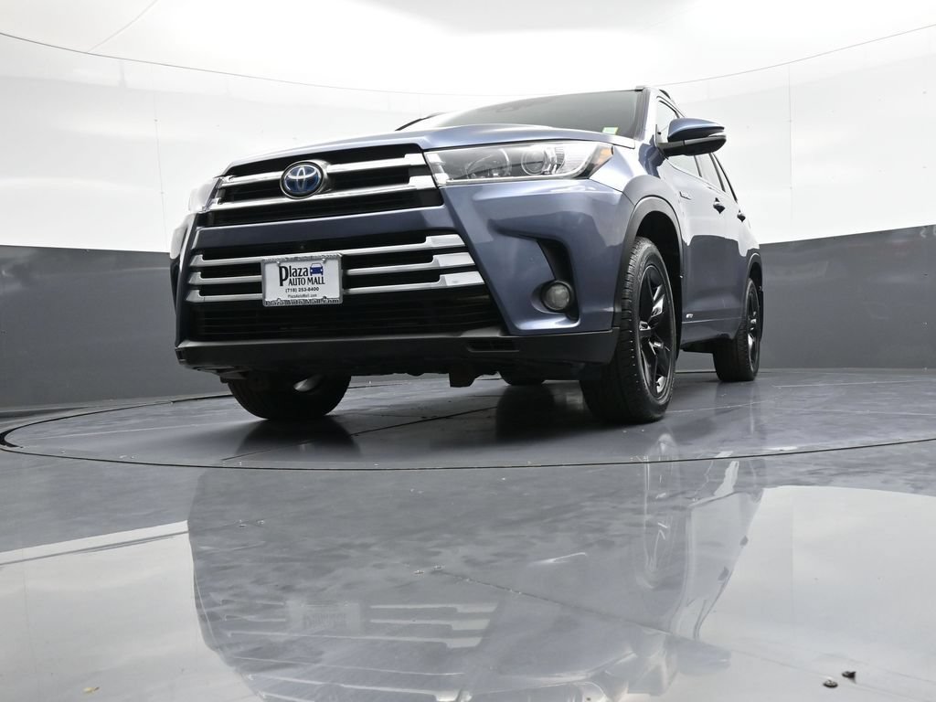 Used 2017 Toyota Highlander Limited Platinum w/ Carpet Mat Package AWD/4WD image 28