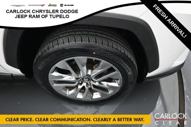 Used 2019 Toyota RAV4 XLE Premium w/ Cold Weather Package FWD image 44
