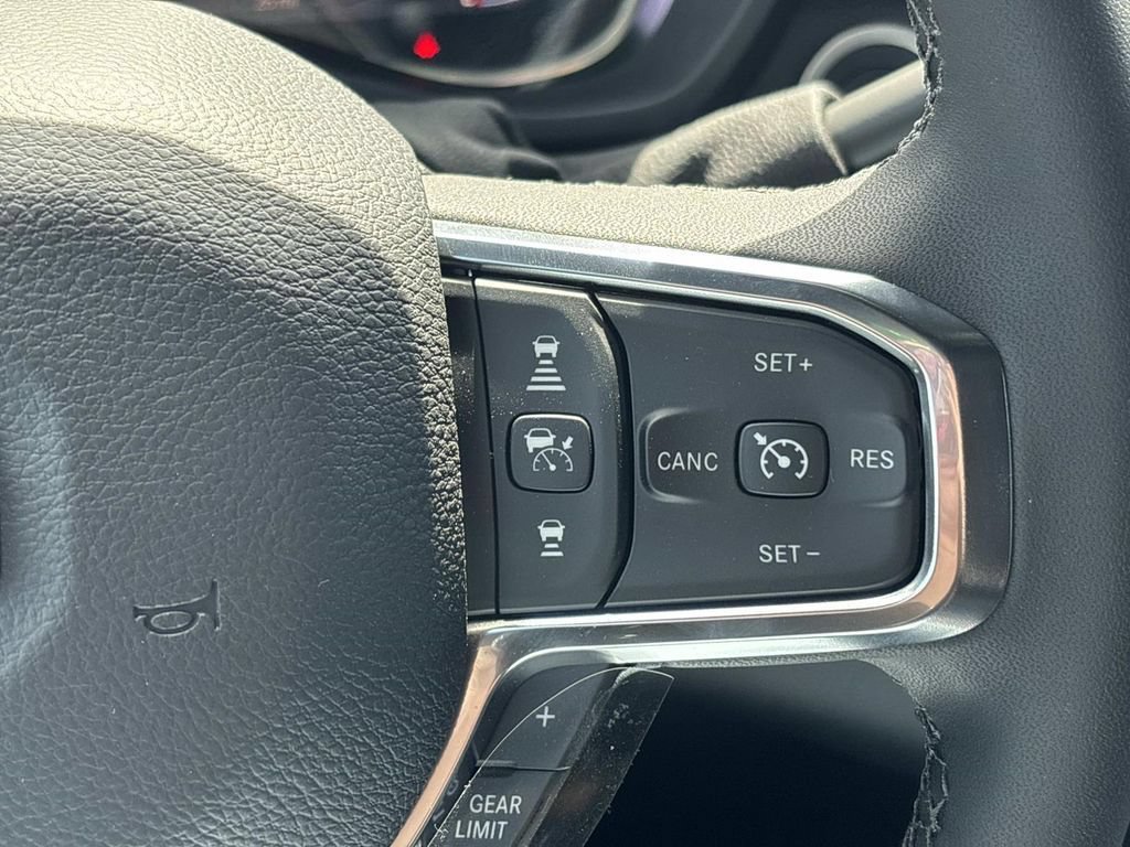New 2026 RAM 2500 Laramie w/ Night Edition AWD/4WD image 21
