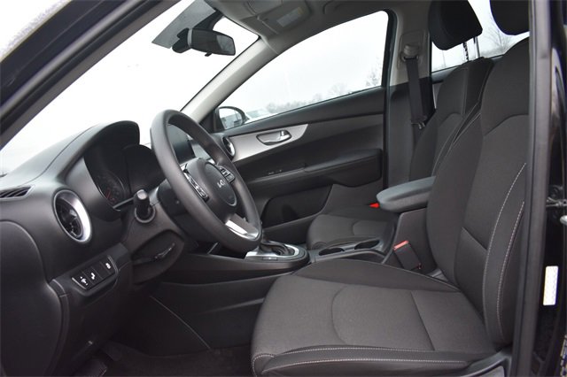 Used 2023 Kia Forte LXS w/ LXS Technology Package image 18