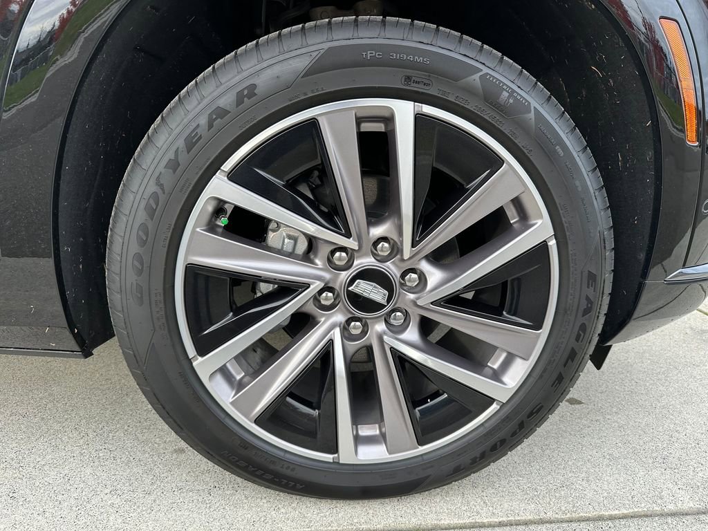 Used 2026 Cadillac Vistiq Sport image 9