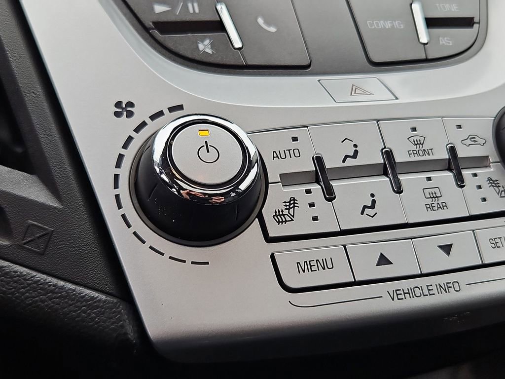 Used 2017 Chevrolet Equinox Premier w/ Enhanced Convenience Package FWD image 16