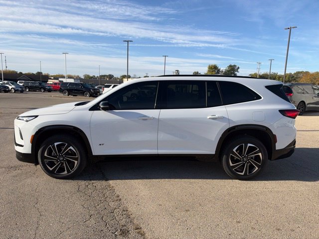 Used 2026 Buick Enclave Sport Touring w/ Power Package AWD/4WD image 2