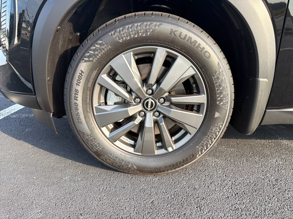 New 2026 Nissan Pathfinder SV w/ Cargo Package AWD/4WD image 11