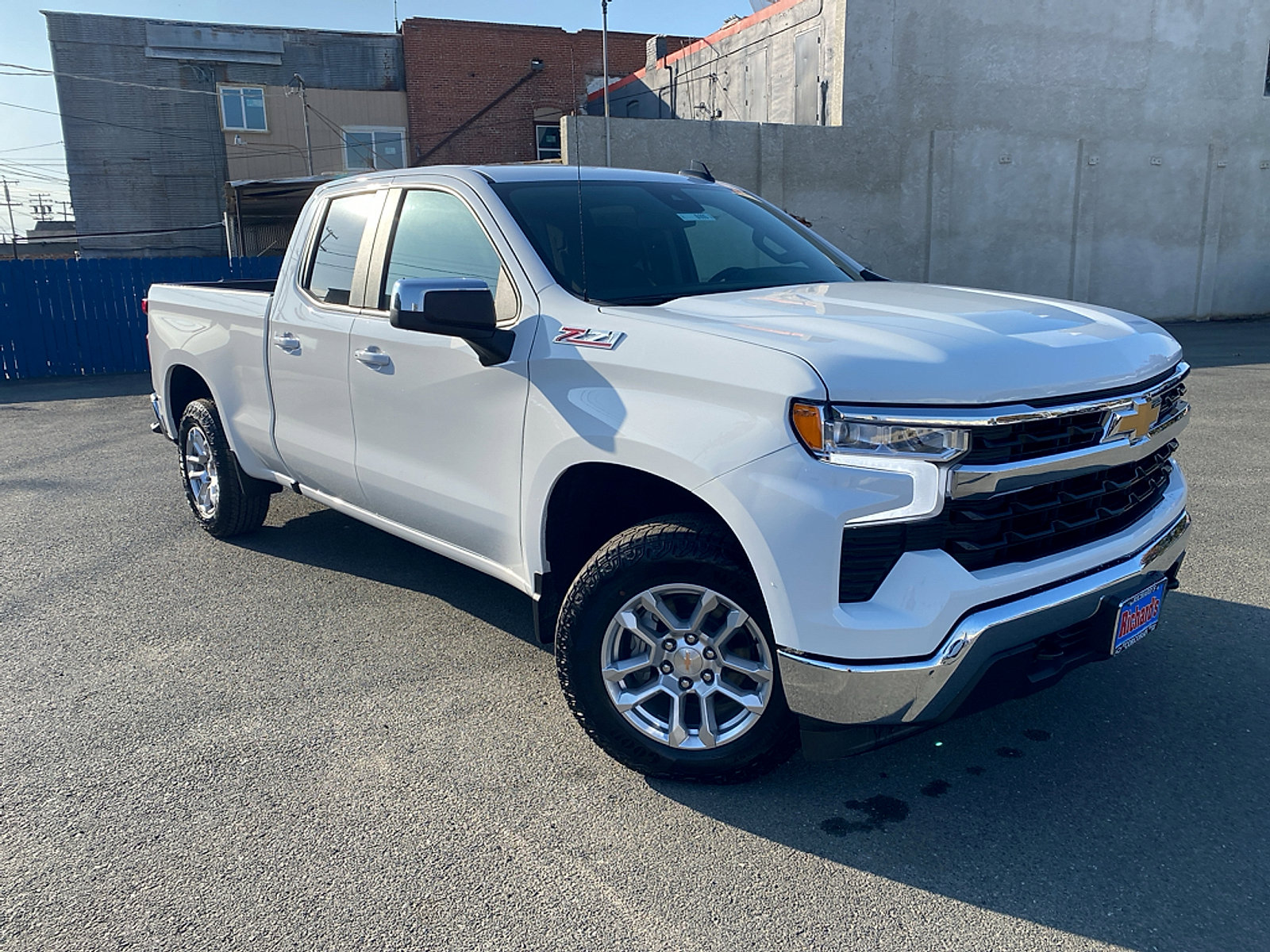 New 2025 Chevrolet Silverado 1500 LT AWD/4WD image 1