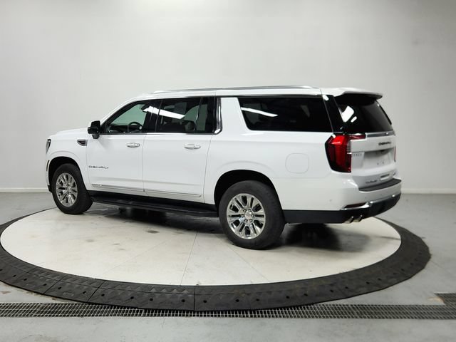 Used 2025 GMC Yukon XL Denali RWD image 6