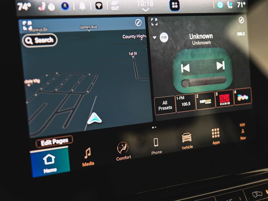 Used 2025 Jeep Wagoneer 4WD image 21