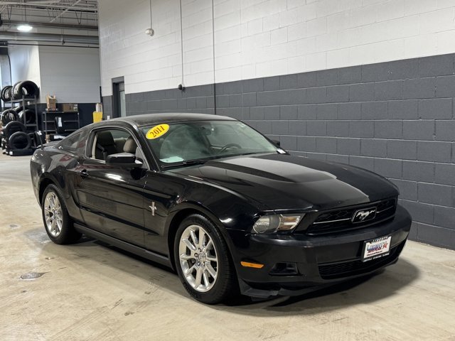 Used 2011 Ford Mustang Premium w/ 202A Rapid Spec Order Code image 2