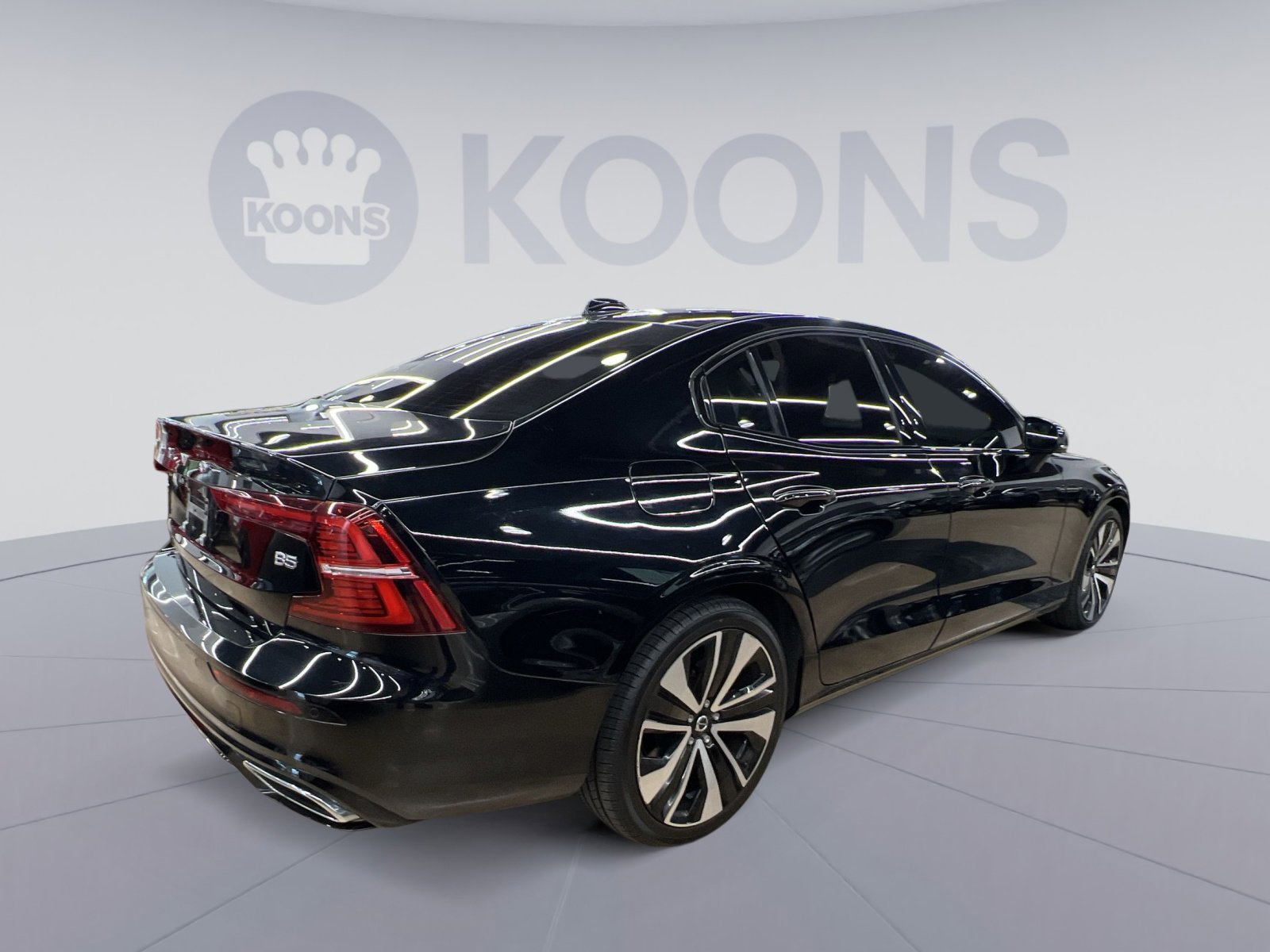 Used 2022 Volvo S60 B5 Inscription FWD image 5