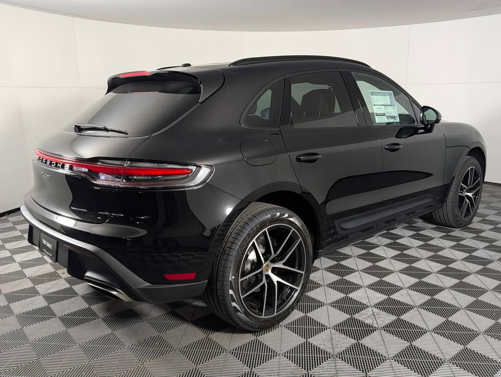 New 2026 Porsche Macan image 7