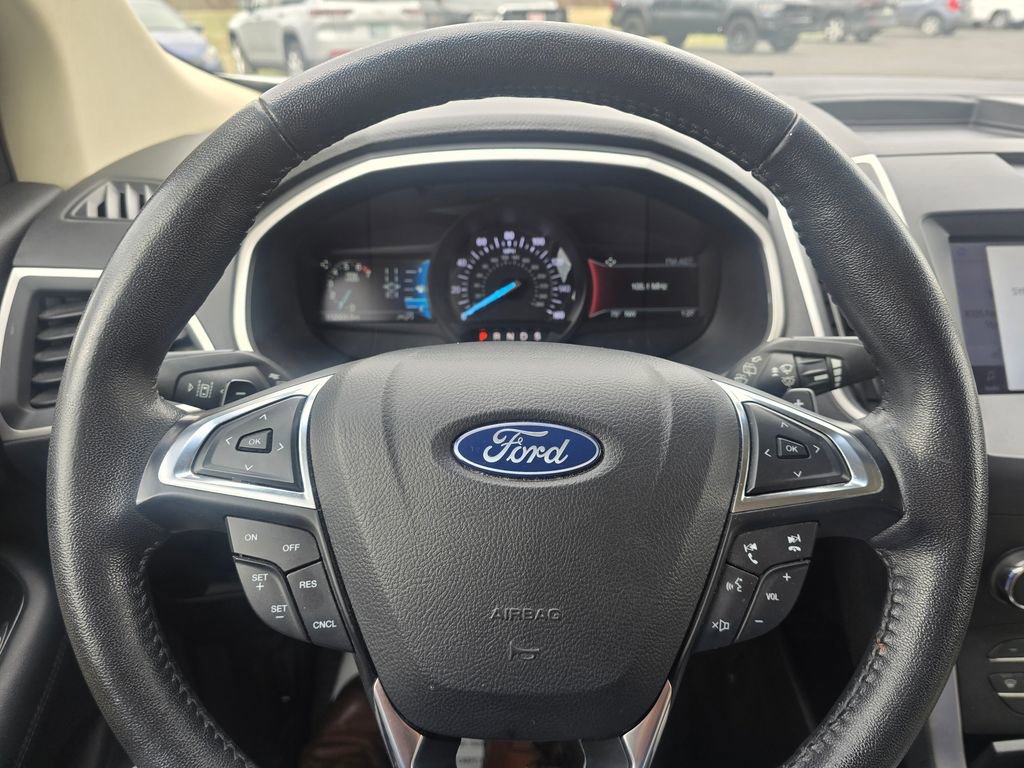 Used 2020 Ford Edge SEL w/ Convenience Package image 12