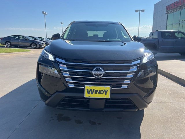 New 2026 Nissan Rogue SV image 2