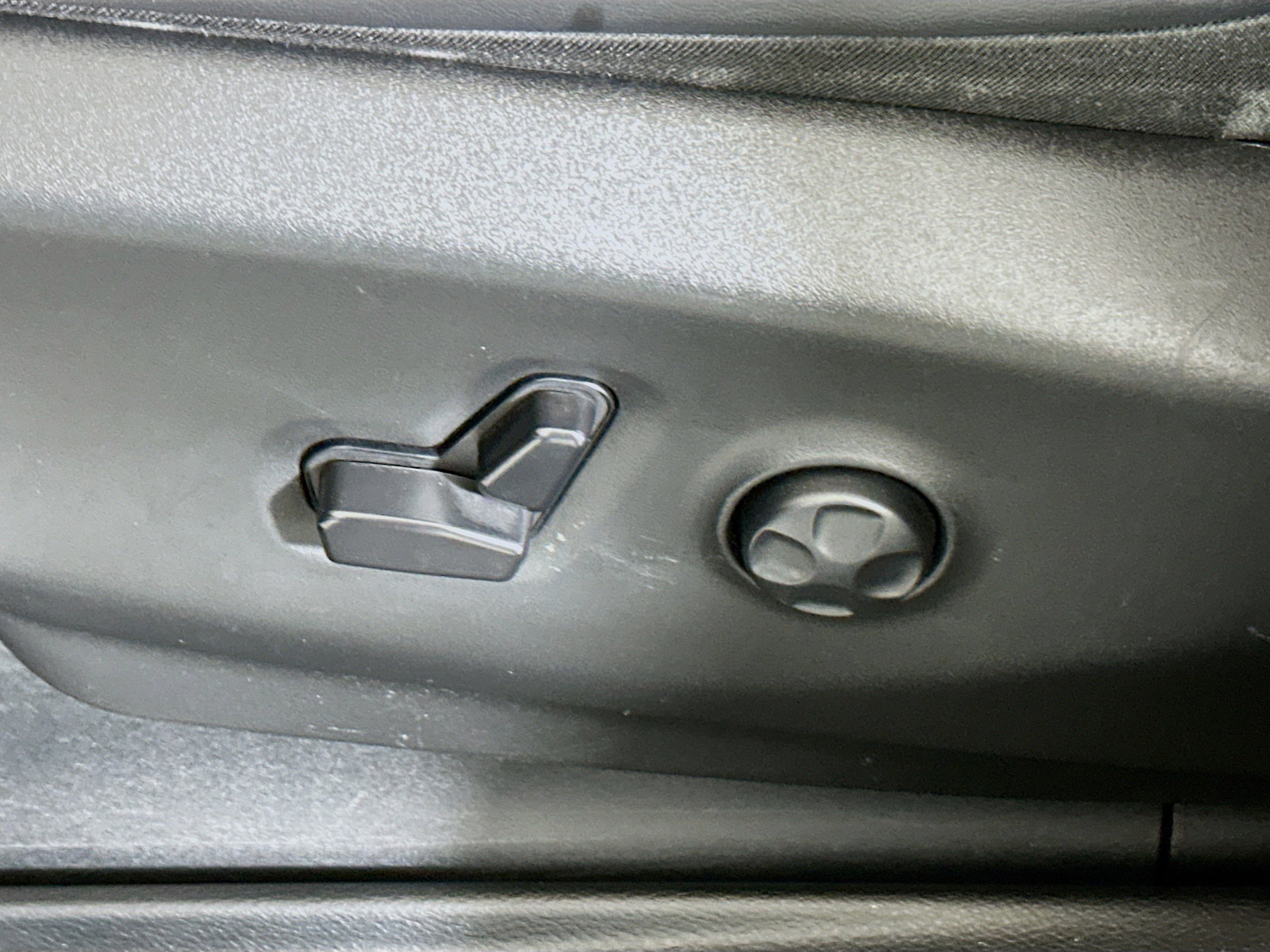 Used 2023 Chrysler Pacifica Touring-L w/ S Appearance Package FWD image 13