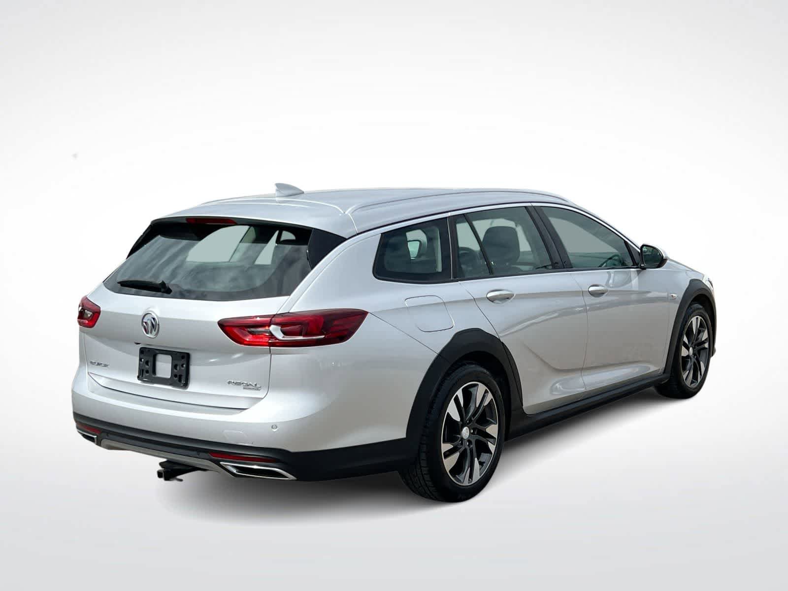 Used 2018 Buick Regal Essence w/ Driver Confidence Package #1 AWD/4WD image 8