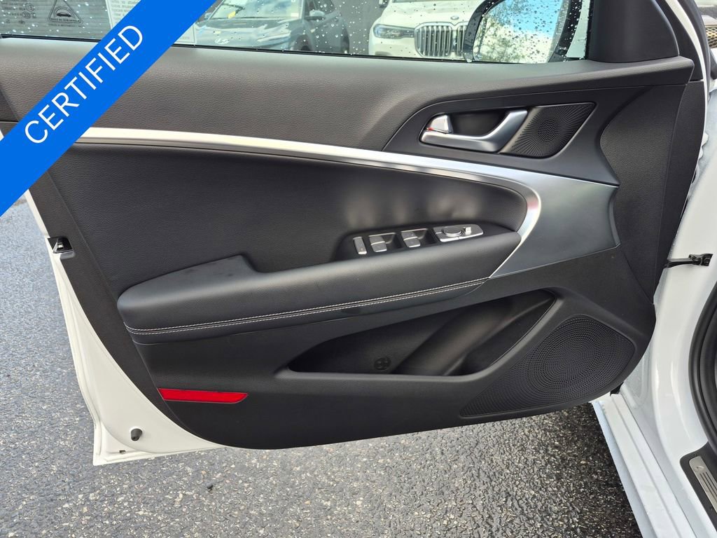 Used 2026 Genesis G70 2.5T image 10