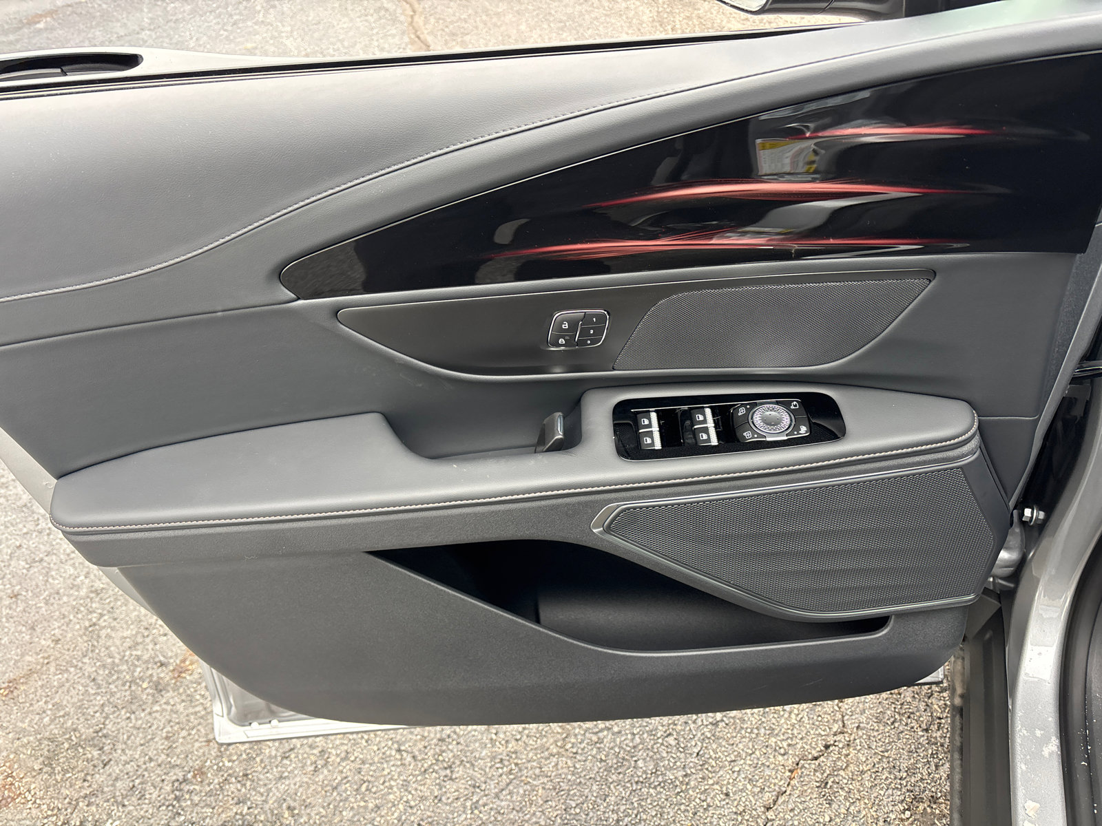 New 2026 Lincoln Nautilus Premier image 11