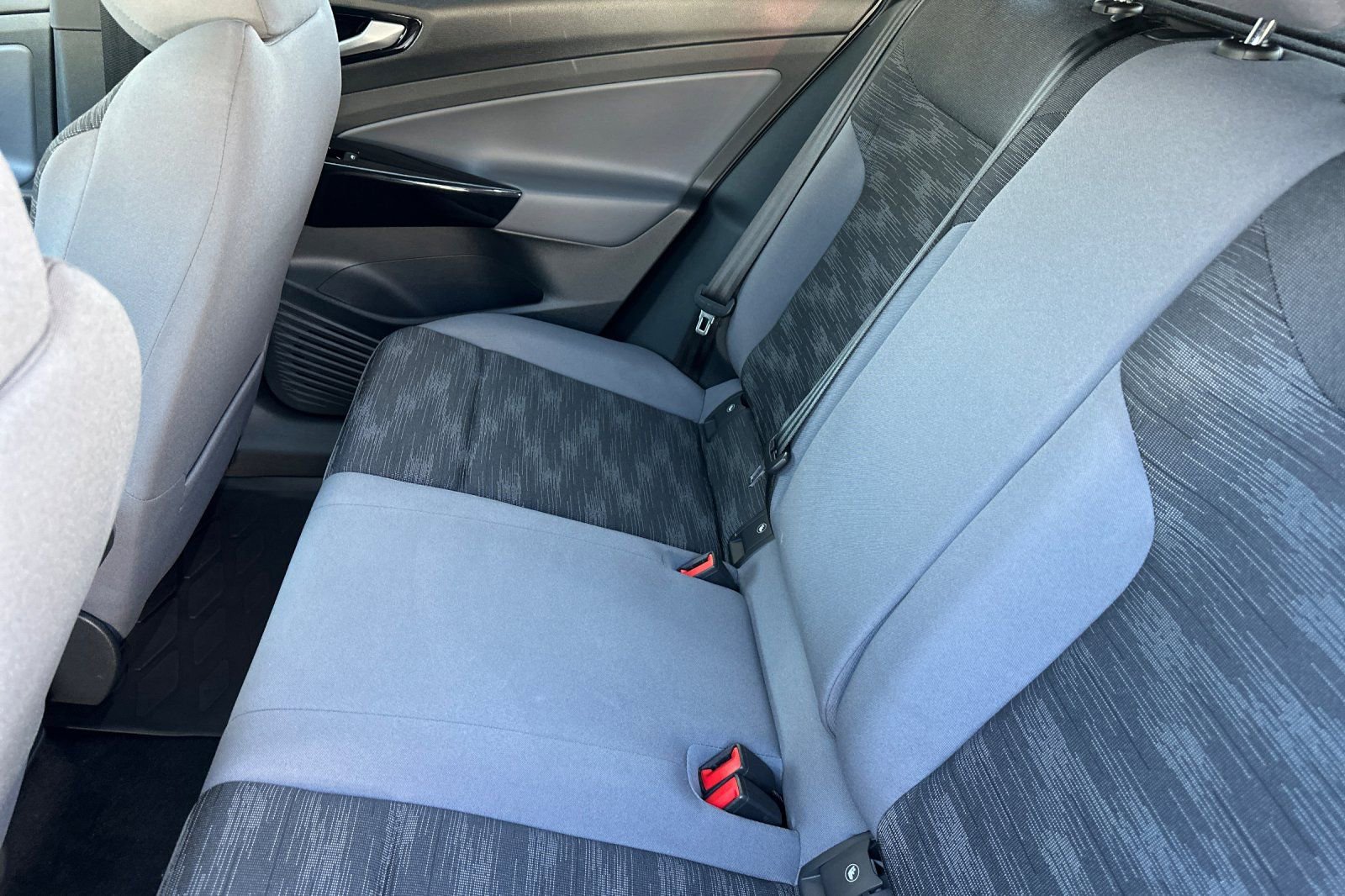 Certified 2022 Volkswagen ID.4 Pro AWD/4WD image 12