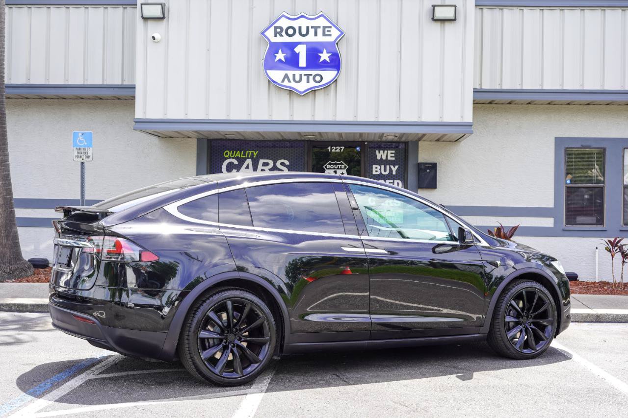 Used 2017 Tesla Model X 90D AWD/4WD image 6