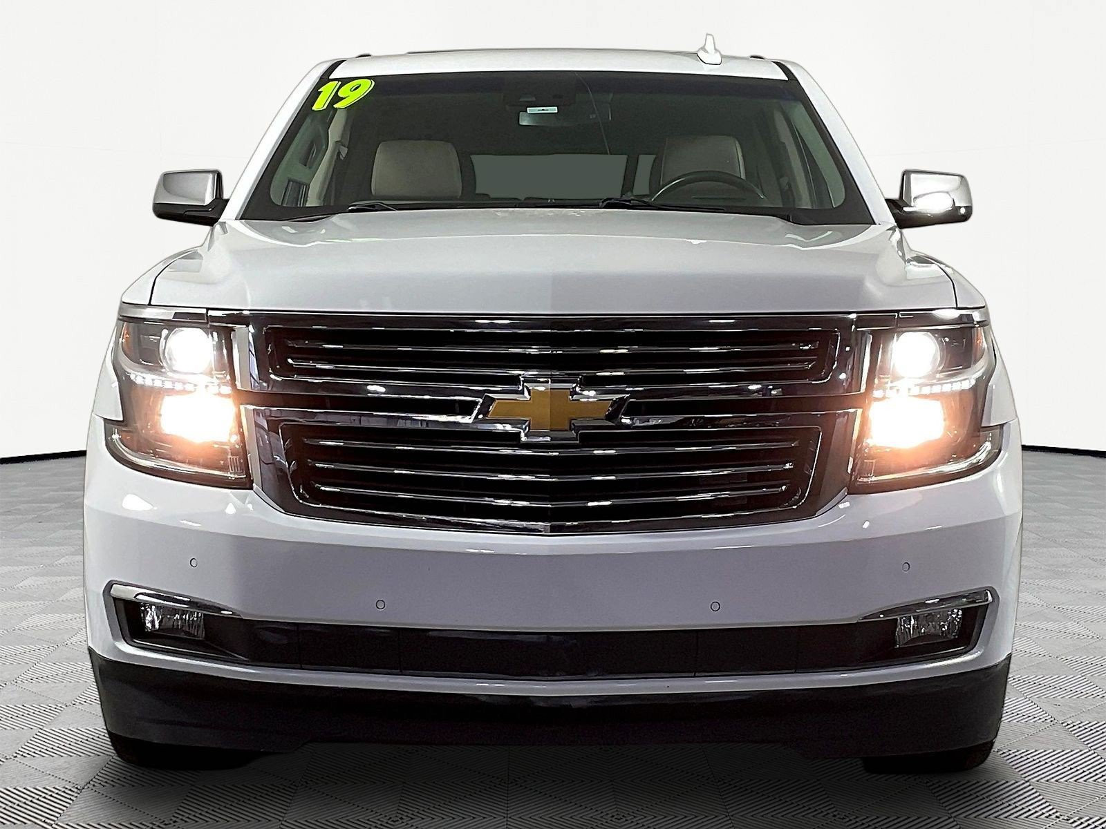 Used 2019 Chevrolet Tahoe Premier AWD/4WD image 2