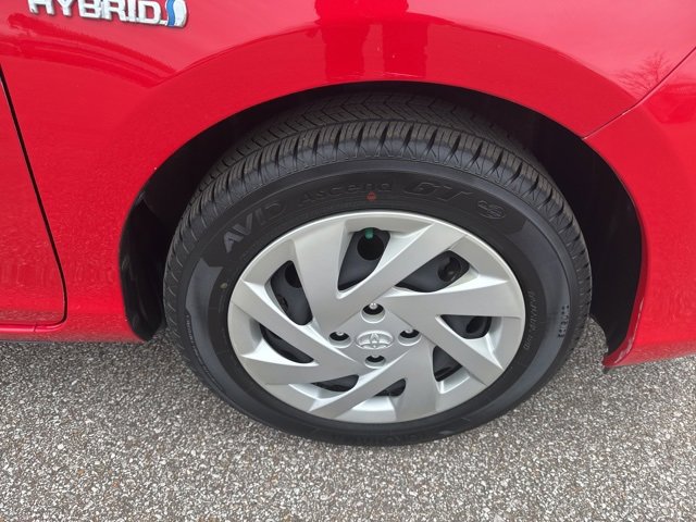 Used 2015 Toyota Prius C Two image 30