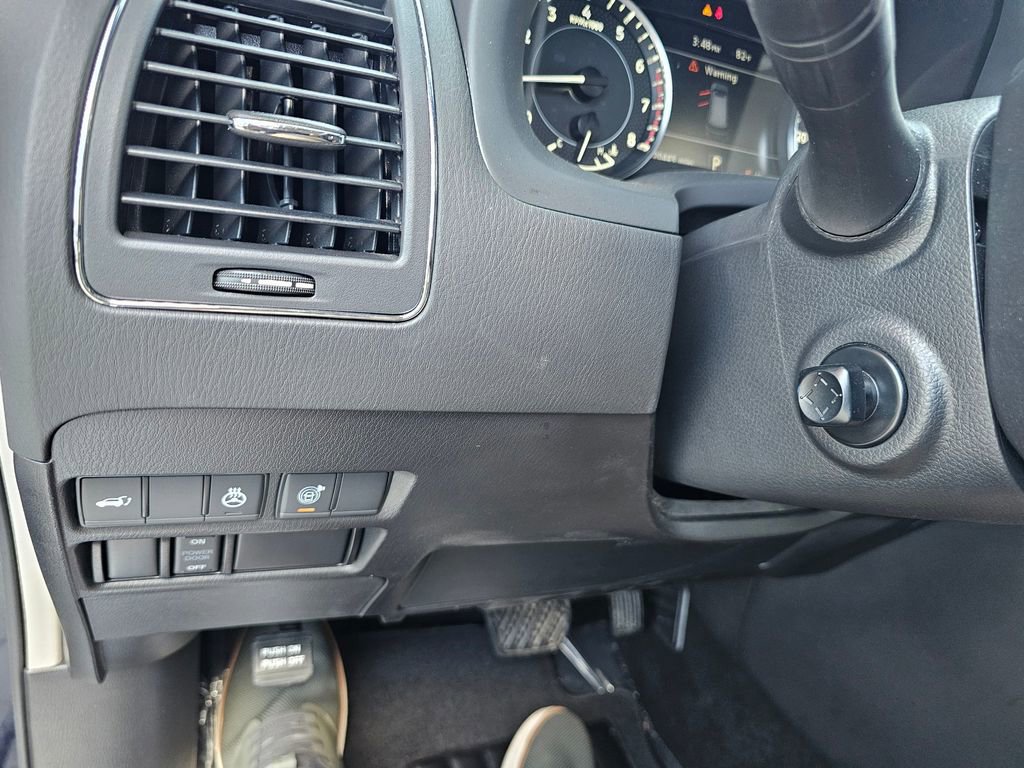 Used 2023 Nissan Armada SL w/ Captain's Chairs Package RWD image 23
