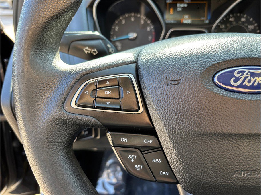Used 2018 Ford Focus SEL FWD image 19
