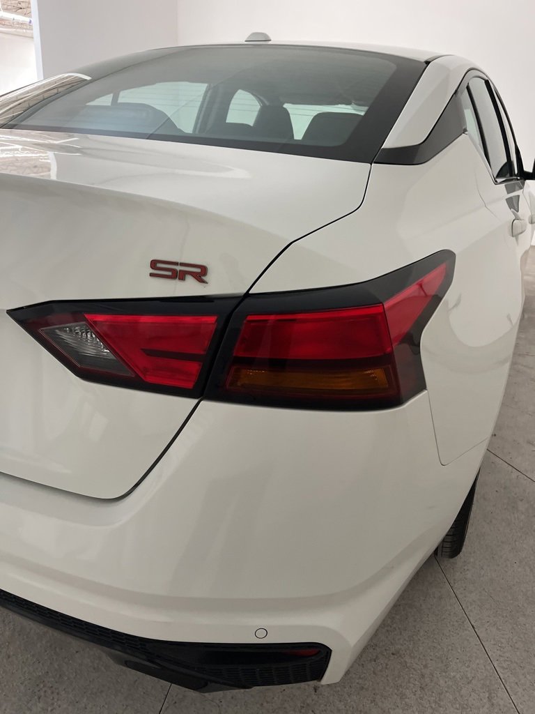 Used 2023 Nissan Altima 2.5 SR image 14