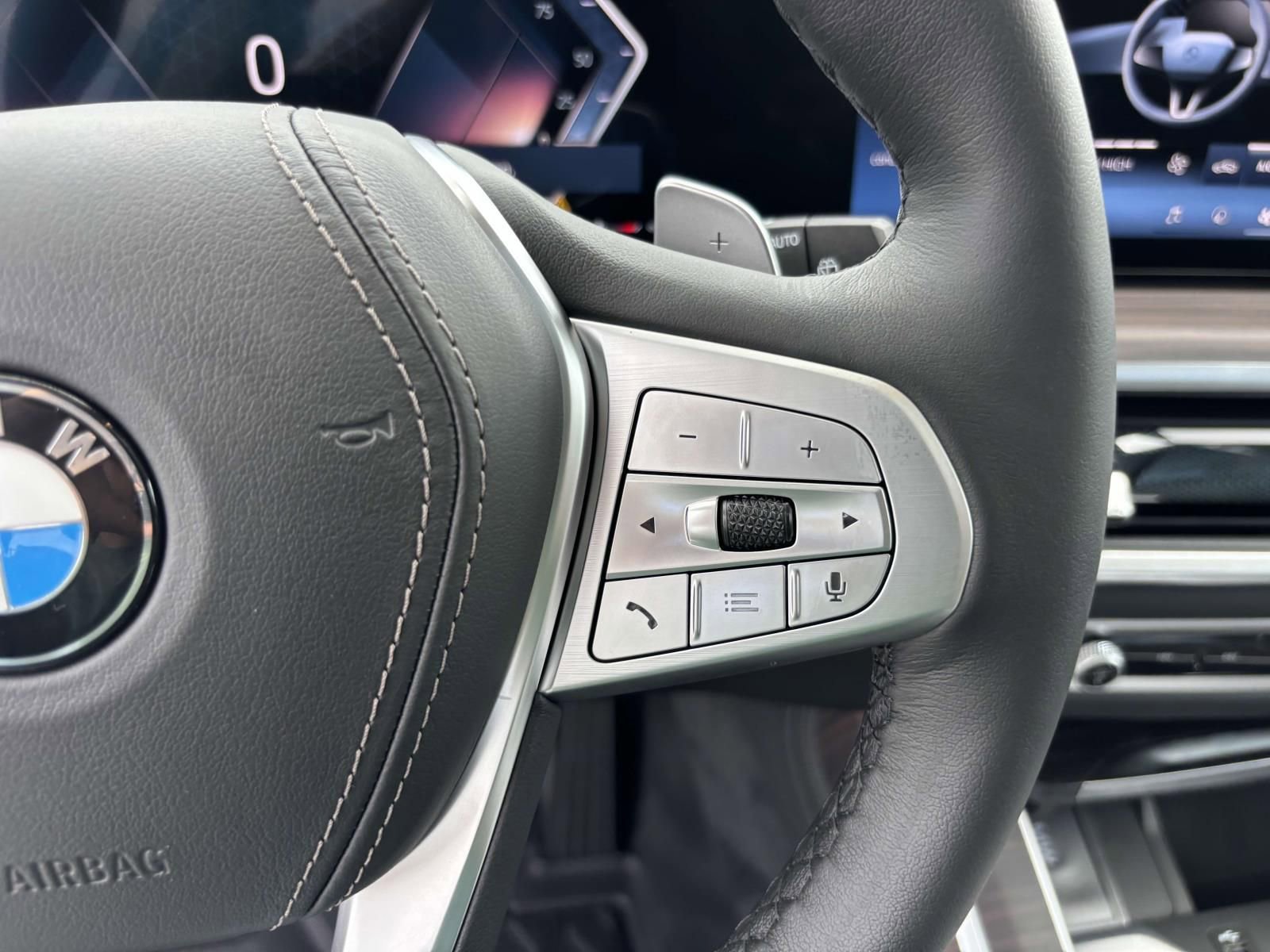 New 2026 BMW X7 xDrive40i w/ Premium Package image 18