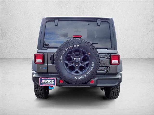 Used 2023 Jeep Wrangler Unlimited w/ Cold Weather Group AWD/4WD image 3