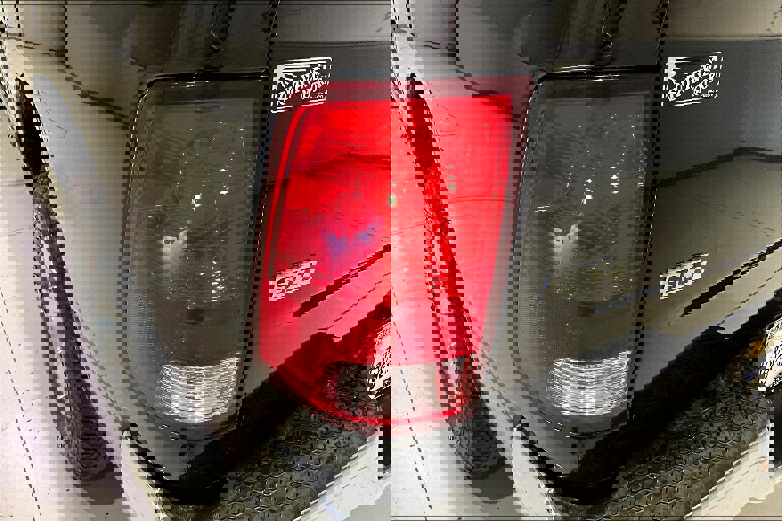 Used 2017 RAM 1500 Classic SLT image 22