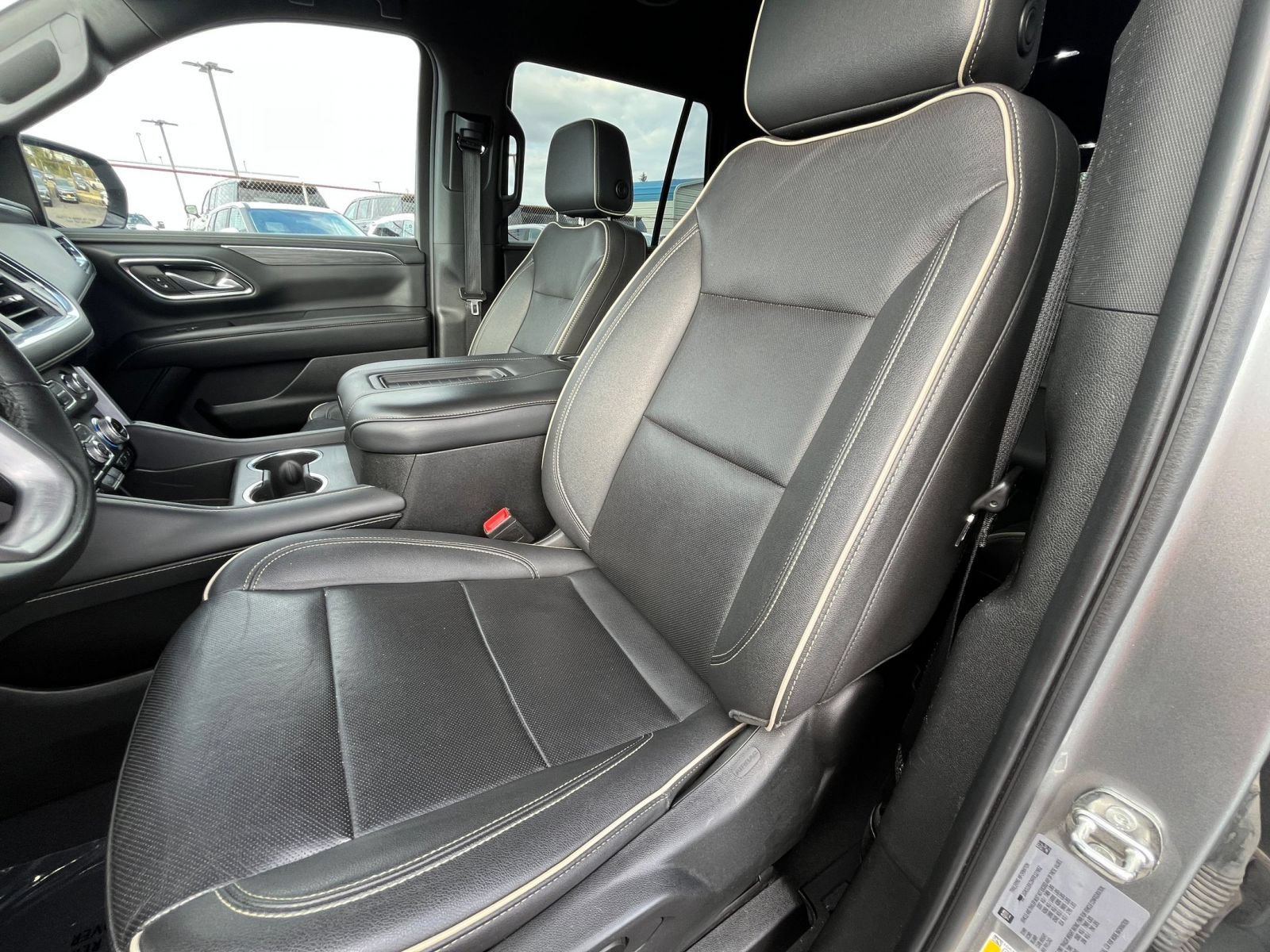 Used 2024 GMC Yukon SLT RWD image 39