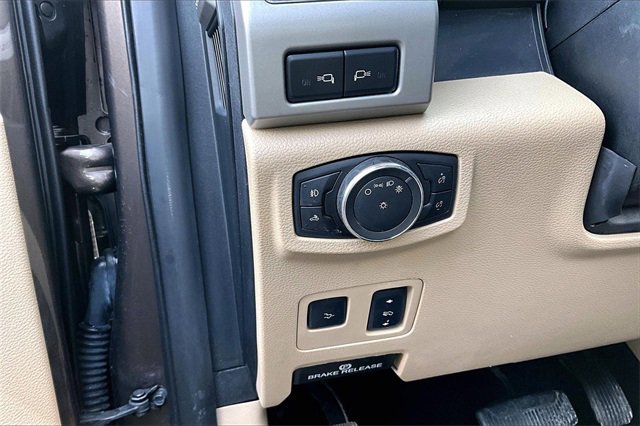 Used 2017 Ford F350 Lariat w/ Lariat Ultimate Package image 16