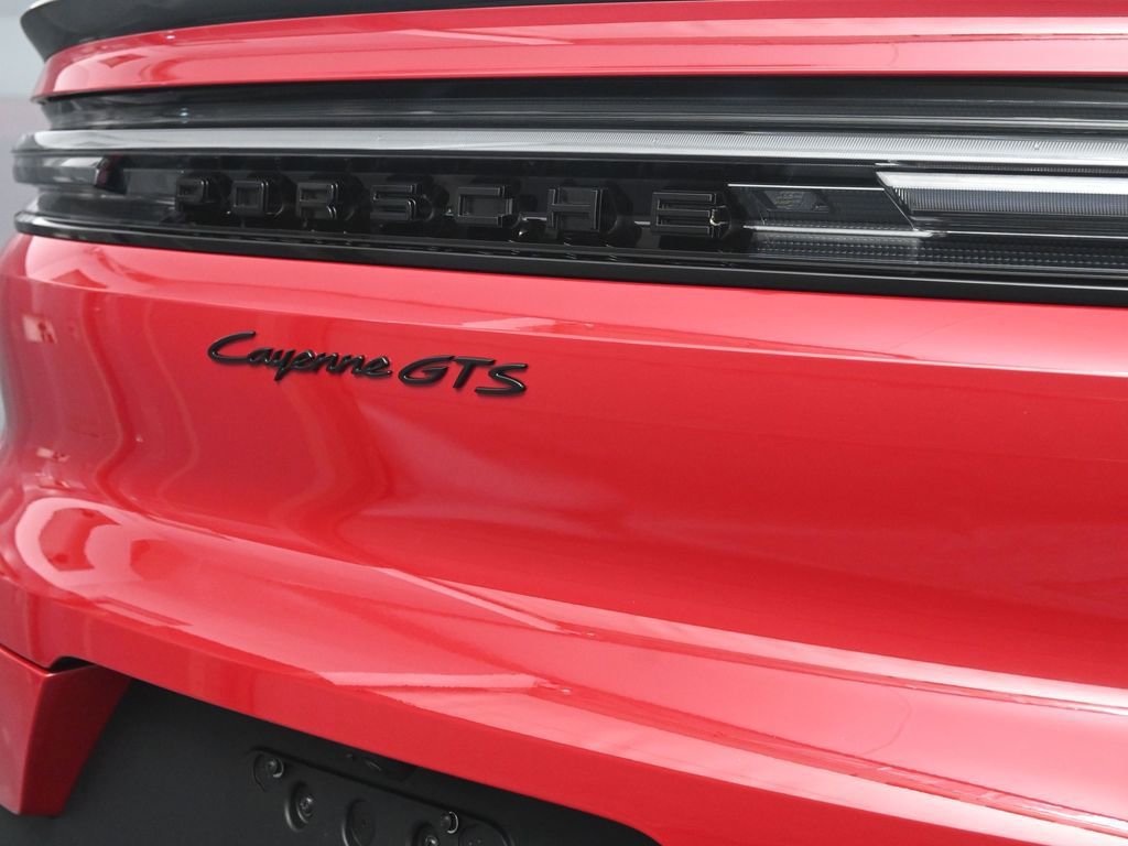 Certified 2025 Porsche Cayenne GTS image 34