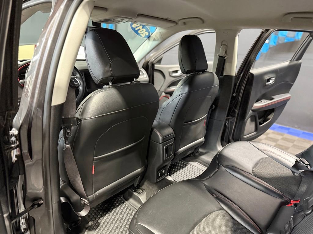 Used 2019 Jeep Compass Trailhawk image 21