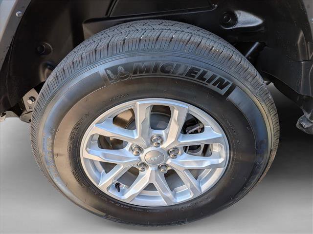 Used 2023 Jeep Wrangler Sport S image 22