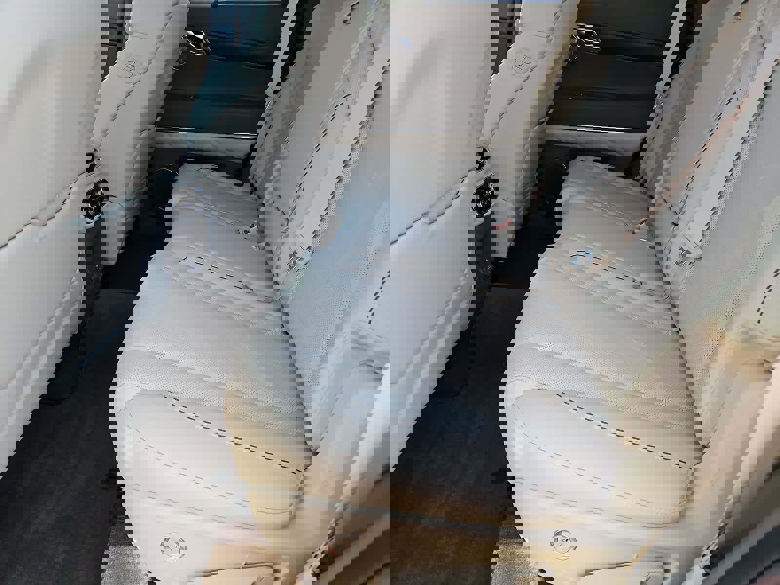 Used 2023 Genesis GV80 2.5T w/ Prestige 20" Package image 20