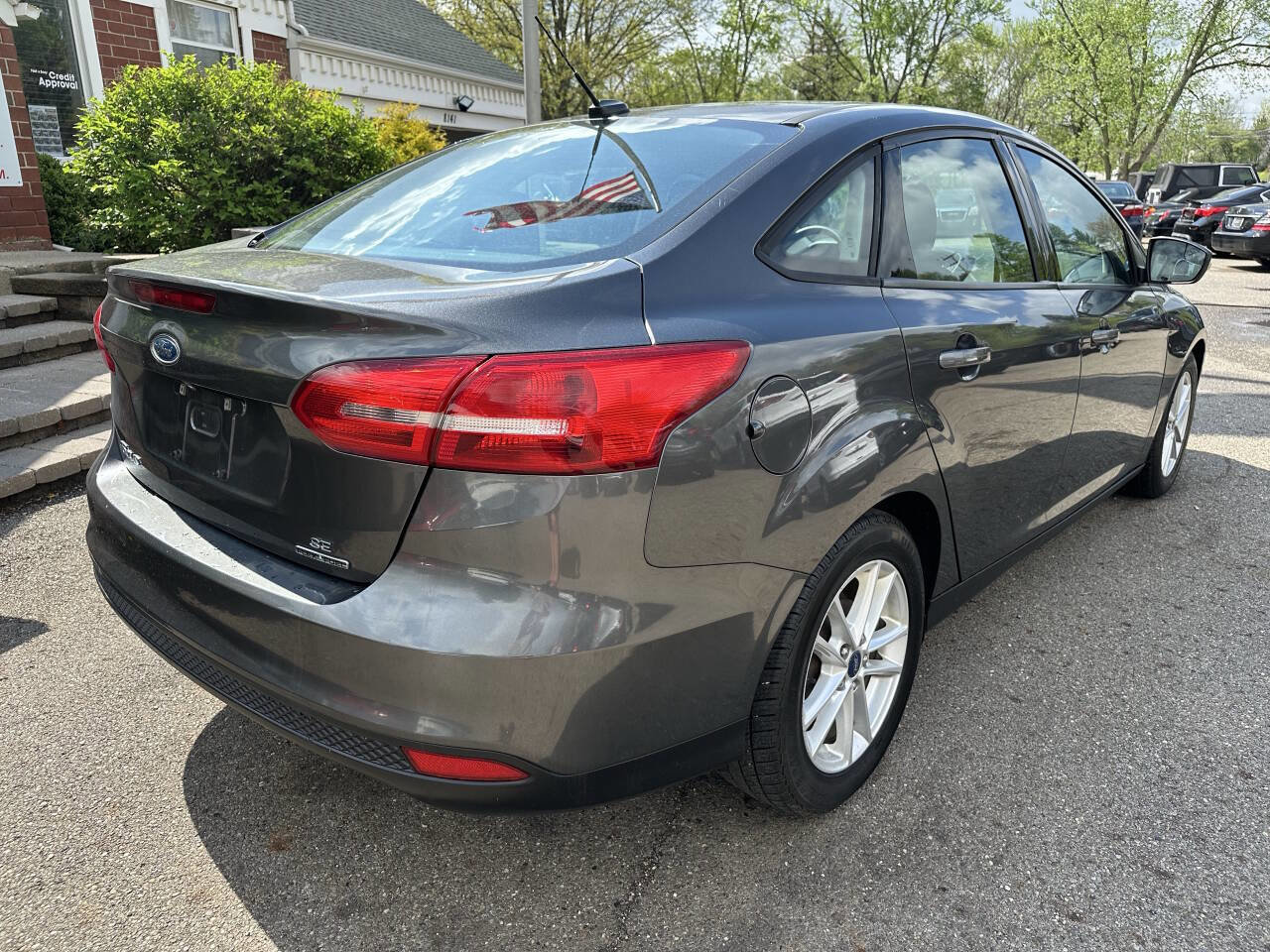 Used 2016 Ford Focus SE FWD image 8