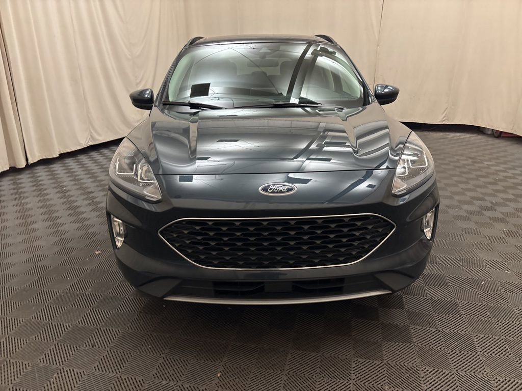 Used 2022 Ford Escape SEL w/ Technology Package image 2