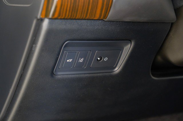 Used 2016 Land Rover Range Rover HSE AWD/4WD image 39