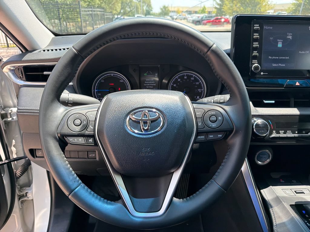 Used 2021 Toyota Venza LE AWD/4WD image 23