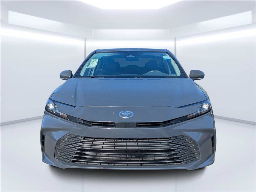 Used 2025 Toyota Camry LE FWD image 9