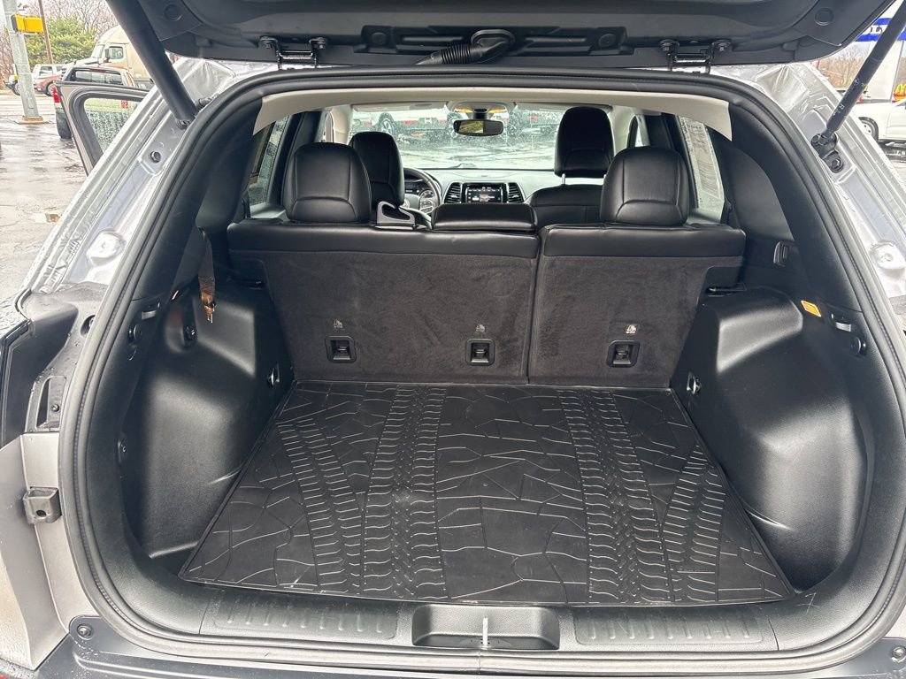 Used 2019 Jeep Cherokee Limited image 39