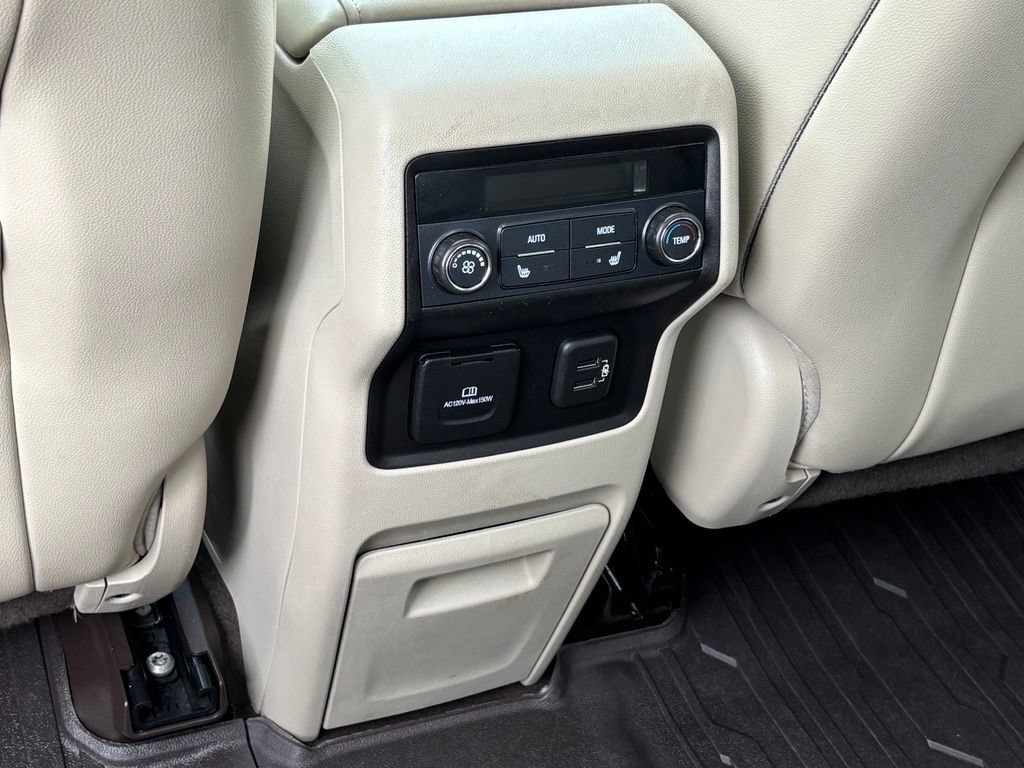 Used 2019 GMC Acadia Denali w/ Technology Package FWD image 16