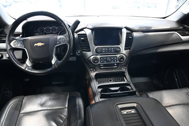 Used 2017 Chevrolet Suburban Premier AWD/4WD image 13