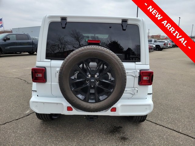 Used 2023 Jeep Wrangler Altitude image 4