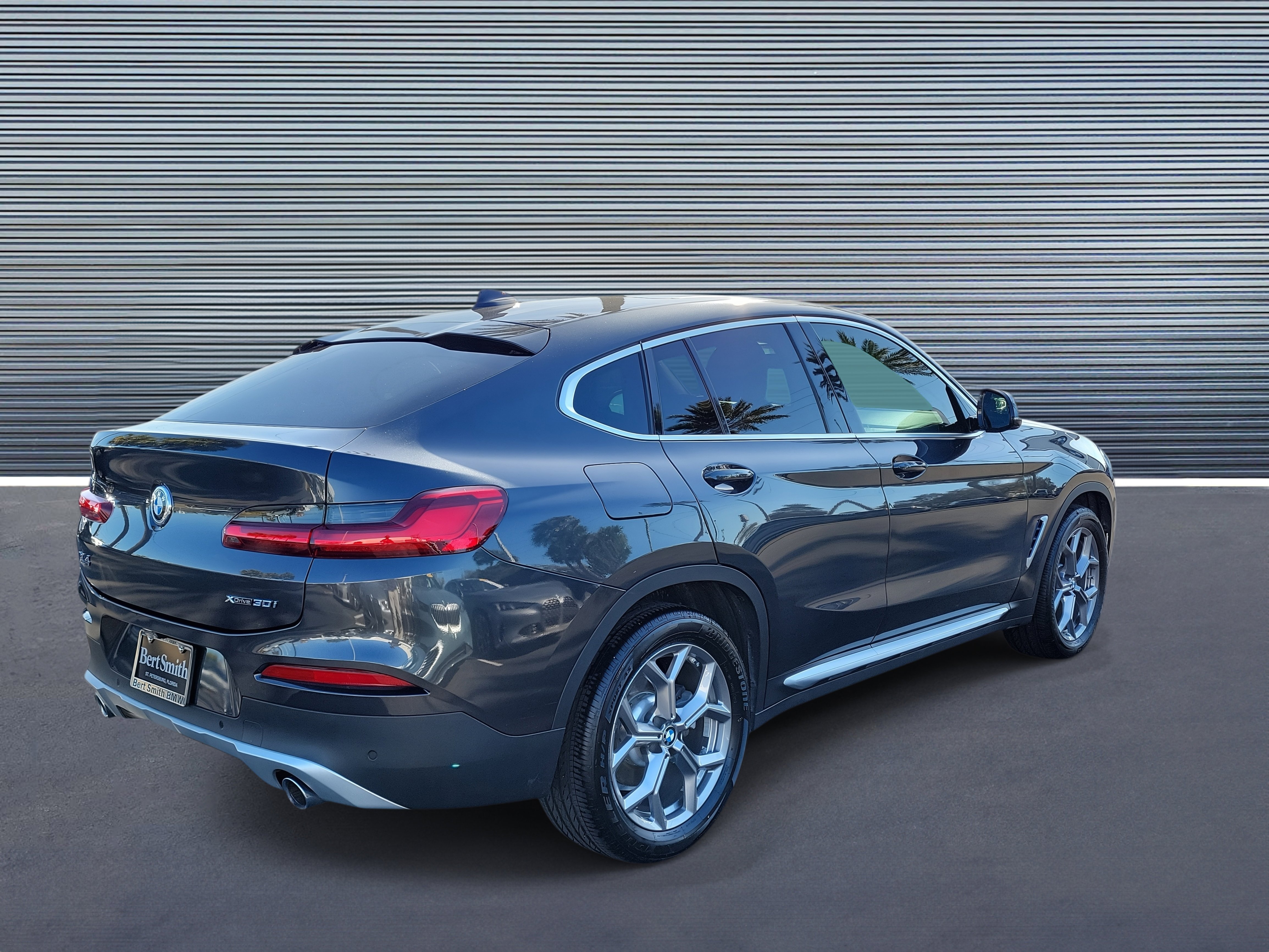 Used 2020 BMW X4 xDrive30i w/ Convenience Package image 3