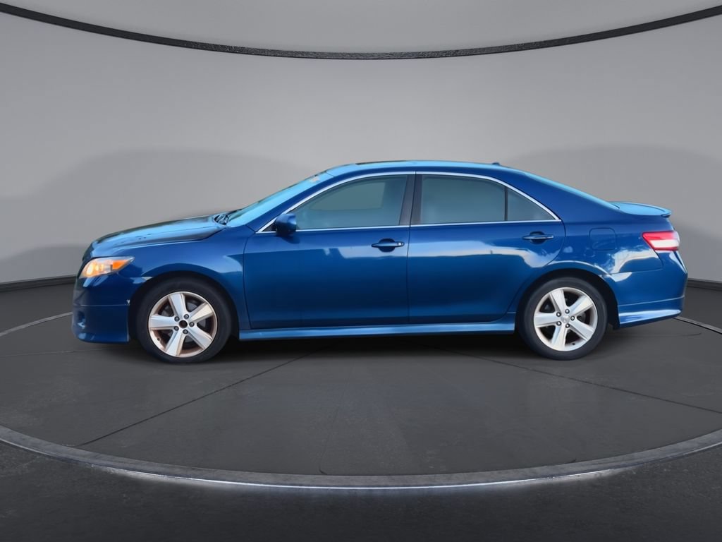 Used 2011 Toyota Camry SE w/ SE Extra-Value Pkg #1 FWD image 5