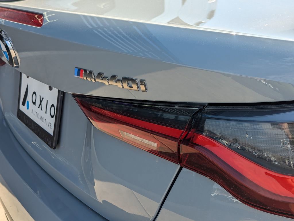 Used 2022 BMW M440i Convertible w/ Premium Package image 5