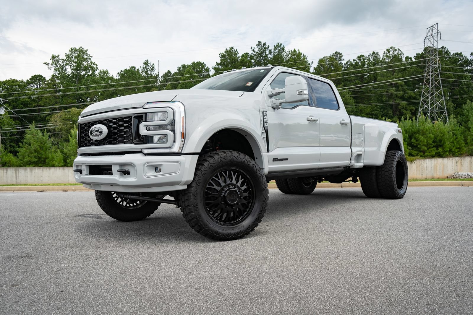 Used 2026 Ford F450 Lariat AWD/4WD image 5