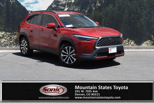 Used 2023 Toyota Corolla Cross XLE w/ Convenience Package AWD/4WD image 1